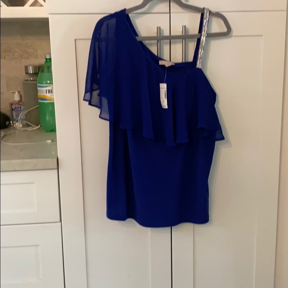 Elegant top